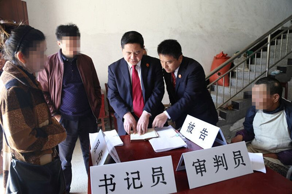 上门普法_副本.jpg